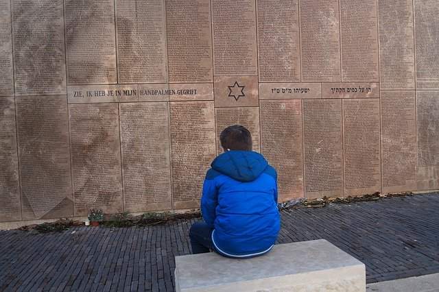 Würde man für jedes Opfer des Holocaust eine Schweigeminute halten, wäre die Welt 11 Jahre lang still
