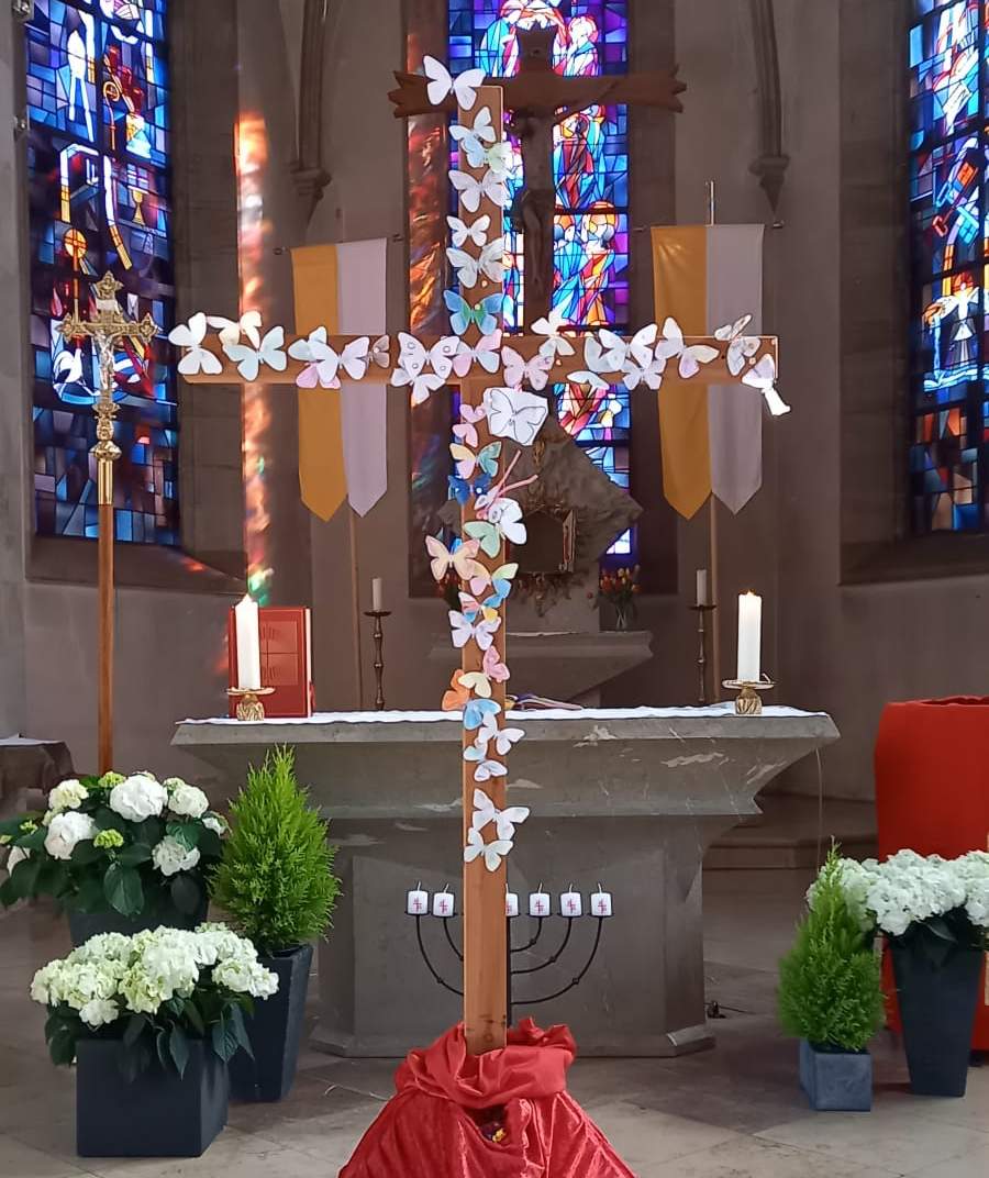 Familiengottesdienst zu Ostern in St. Peter und Paul in Geinsheim