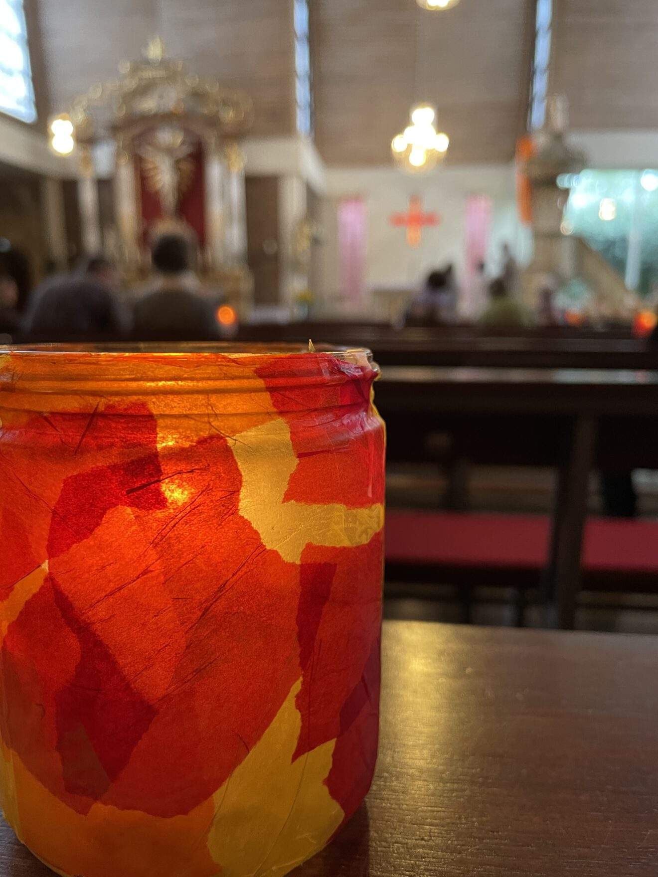 ＂Eine Kirche, die zugleich Tradition und Erneuerung verkörpert＂ - Pfarrfest in Lachen-Speyerdorf nach zwei Jahren Coronapause