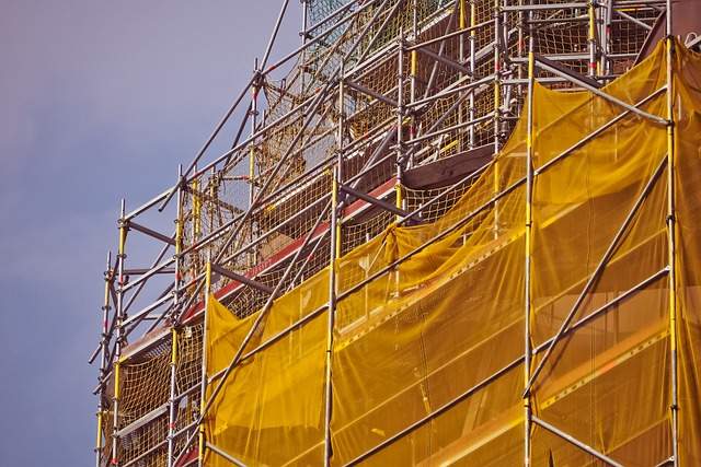Ein neues Dach für das Pfarrheim Heilig Kreuz - Arbeiten beginnen Mitte Juni
